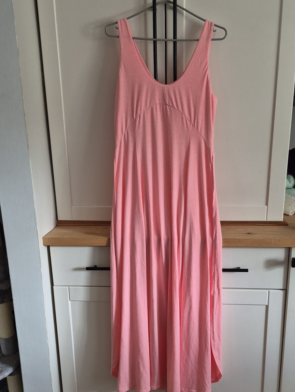 HALARA - NEW Coral Pink Sleeveless Maxi Dress - Picture 2 of 4